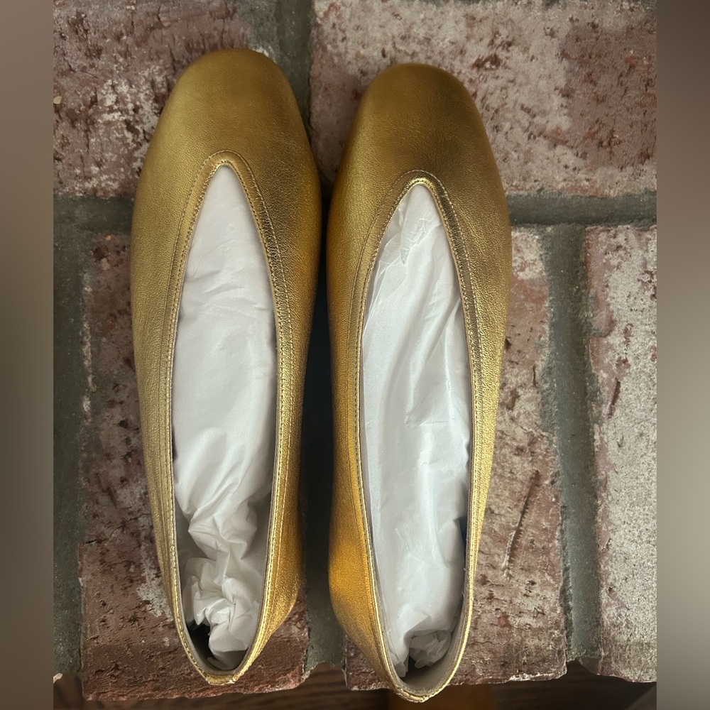 NWB Le Monde Beryl Luna slippers, antique gold, size 38.5